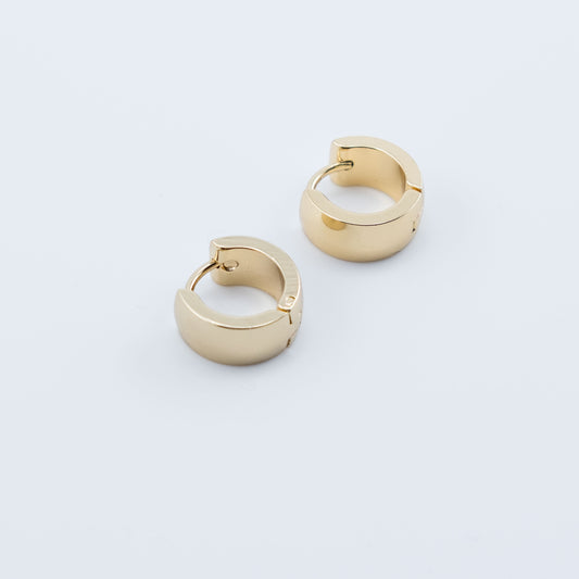 Earring - Small Chunky Huggies